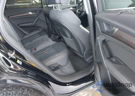 2021 Audi Q5 Premium Plus 45 Tfsi Quattro S Tronic z USA, uszkodzony, nr VIN WA1BAAFY8M2045023